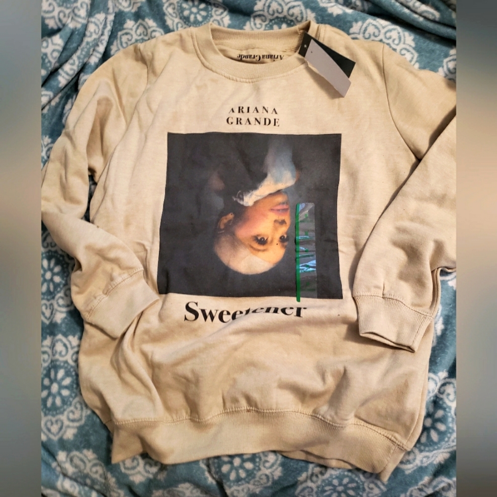 Ariana Grande sweatshirt